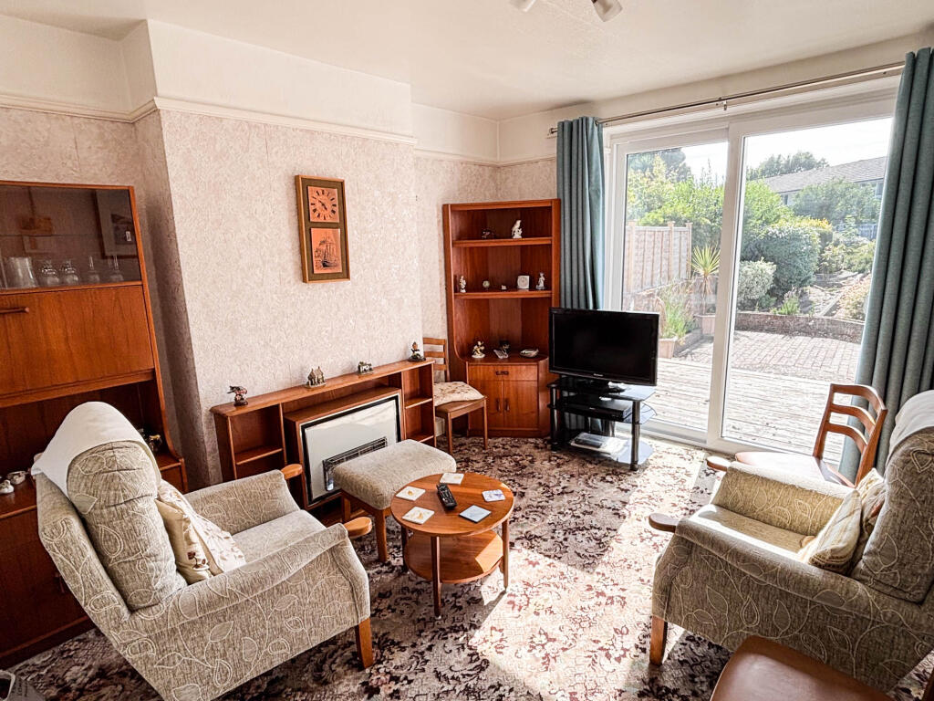 Greencourt Drive, Bognor Regis - More