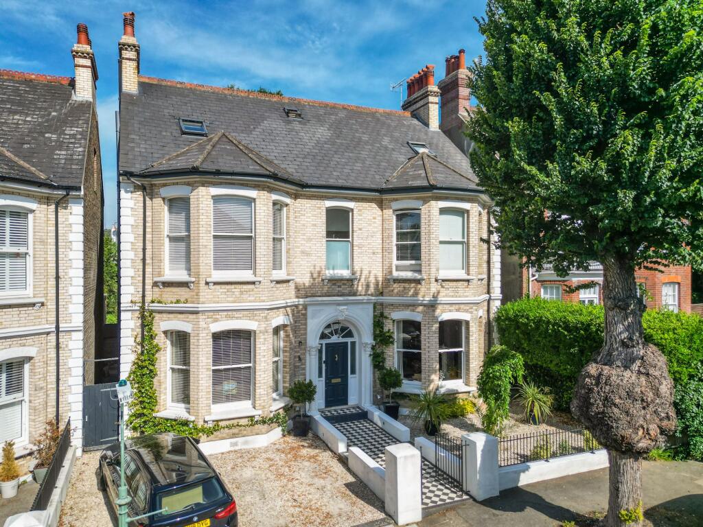 Main image of property: Wilbury Gardens, Hove, BN3