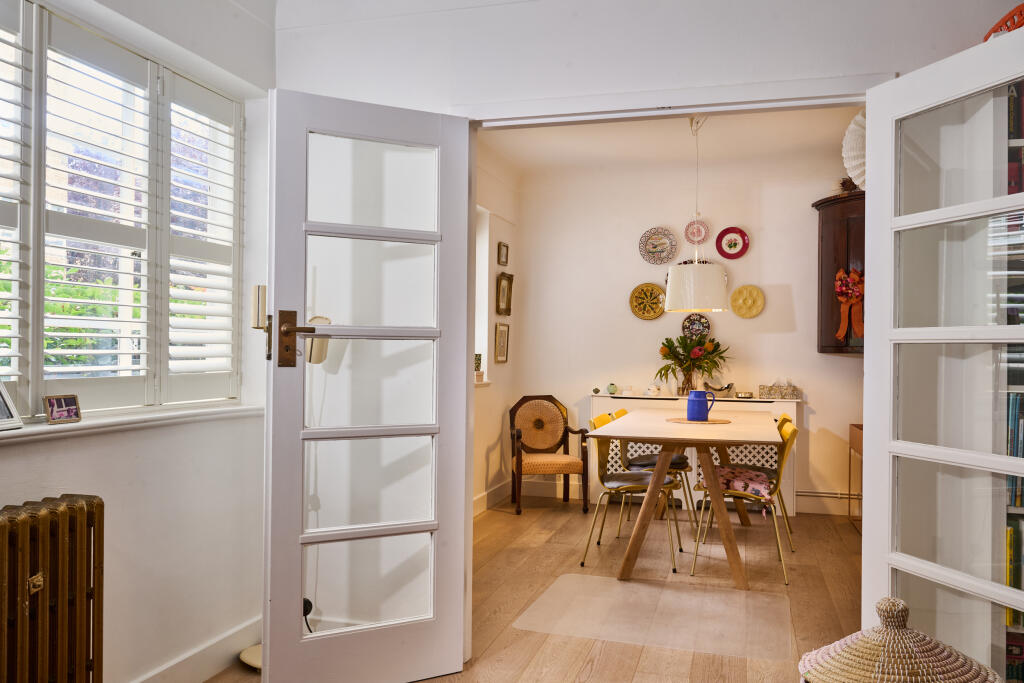 Apartment in Twickenham - View 4