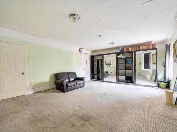 Duke of Edinburgh flat lounge
