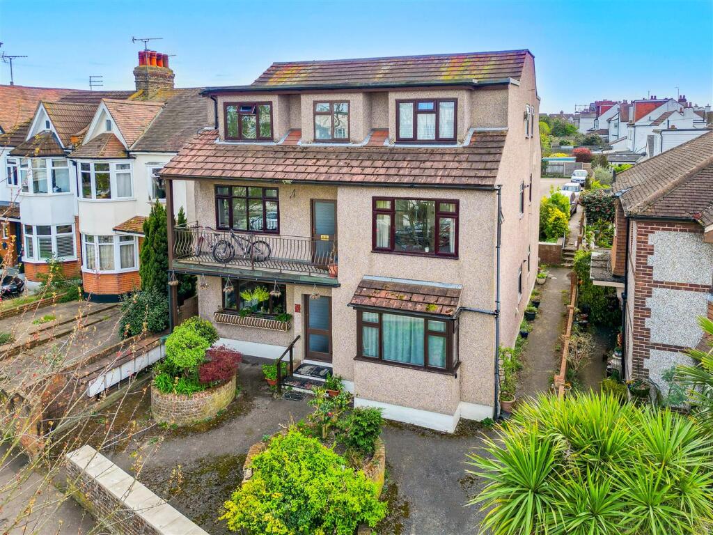Main image of property: LONDON ROAD, Leigh-On-Sea