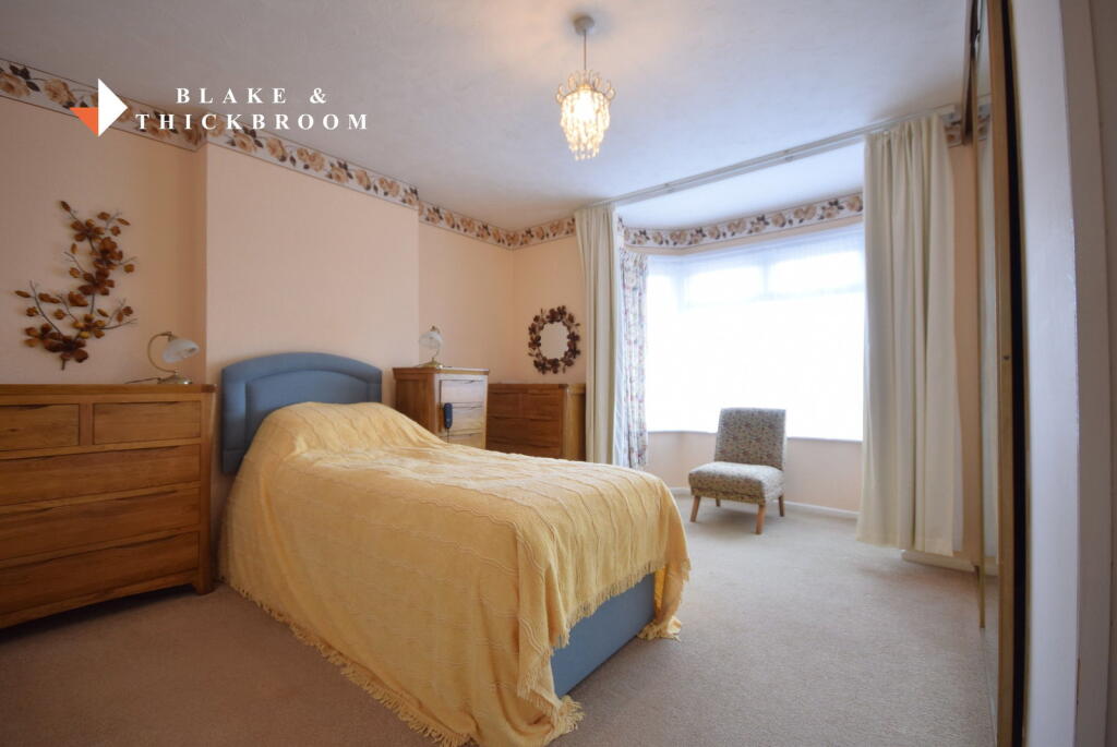 House in Clacton-on-Sea, Holland-on-Sea - More