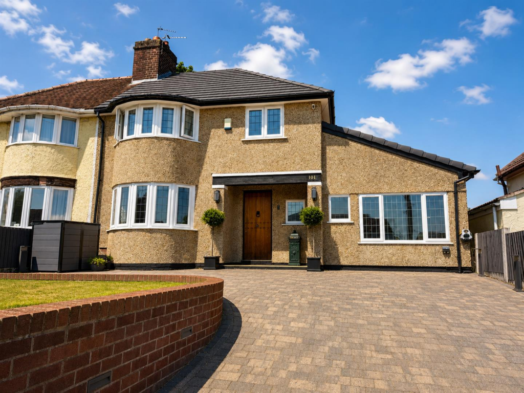 3-bed semi-detached on Milner Road, Heswall, Wirral, £425,000