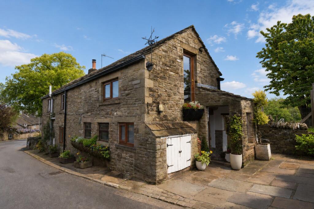 Main image of property: Macclesfield Road, Kettleshulme, SK23