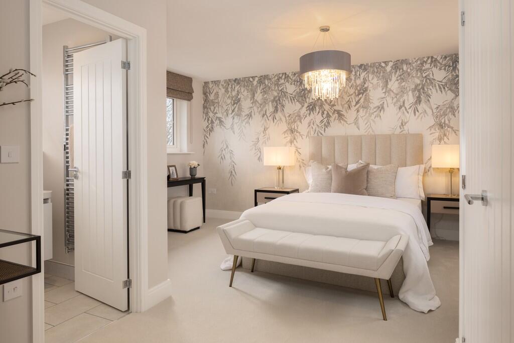 House in Finchampstead - More