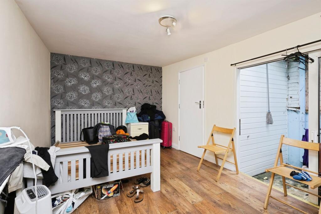 Wellesley Road, EASTBOURNE photo 5