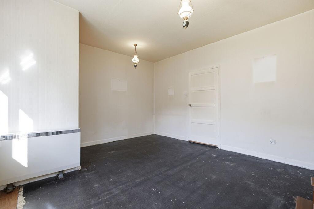 37 Ashmore Road, Cathcart, G43 photo 4