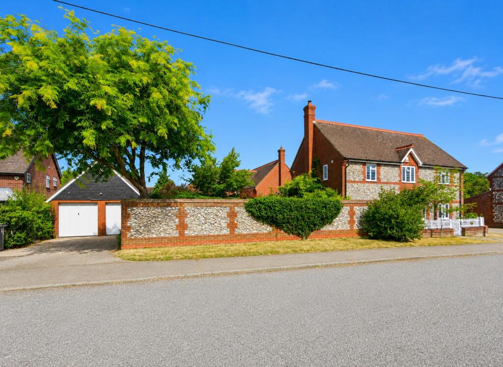 Main image of property: Field House, Lewknor, Oxfordshire