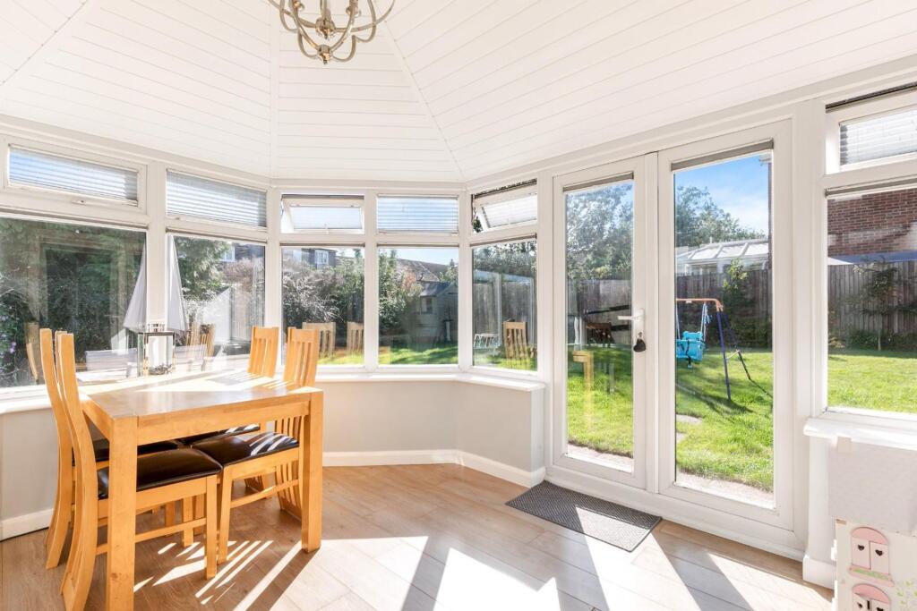 House in Tadworth, Burgh Heath - View 4