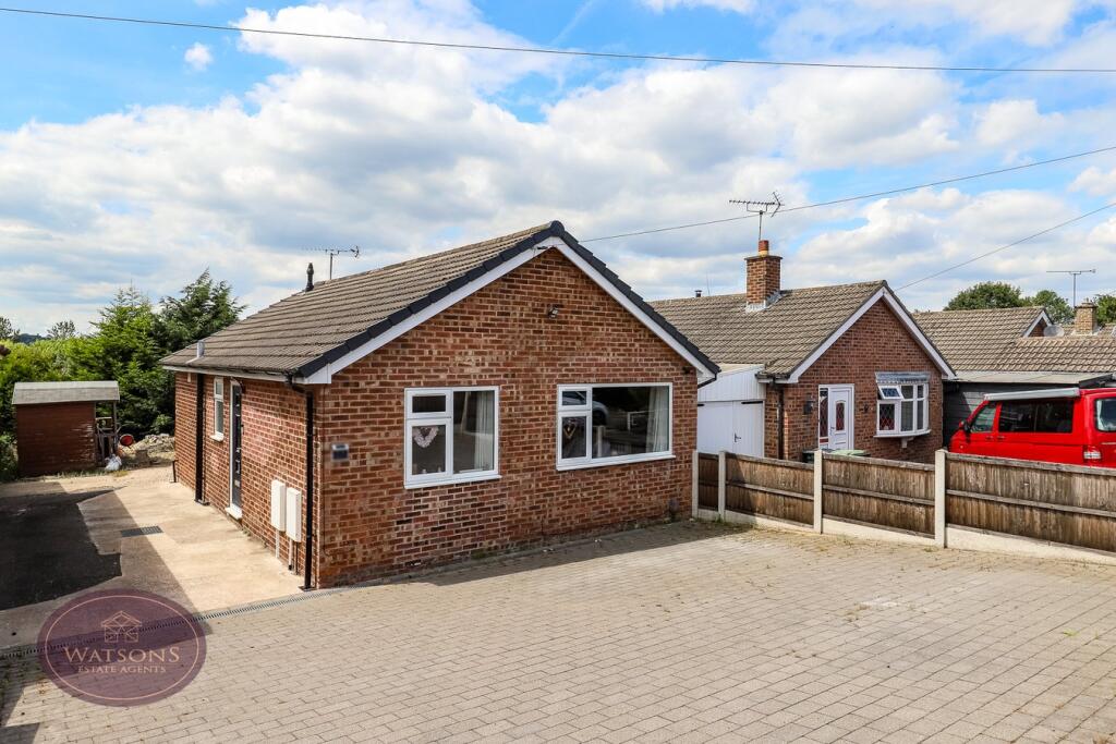 2-bed bungalow on Barlow Drive North, Awsworth, Nottingham, NG16, £240,000