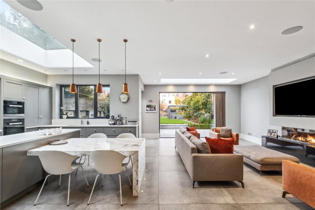 Main image of property: Waldeck Road, London, W13