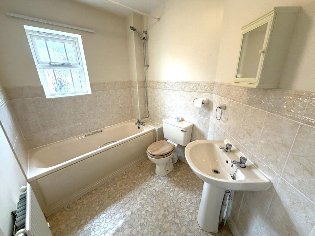 House in Northampton - More