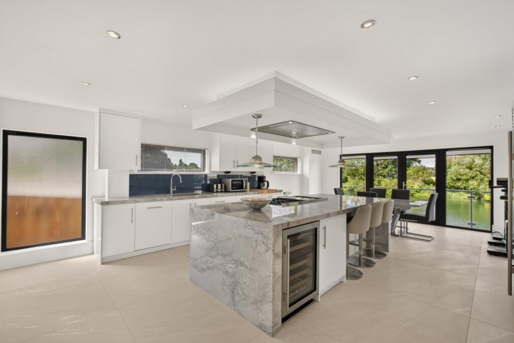 House in Wargrave, Wokingham - View 5
