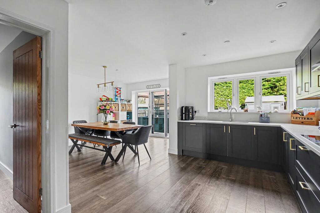 House in Tonbridge and Malling, Kent - View 4