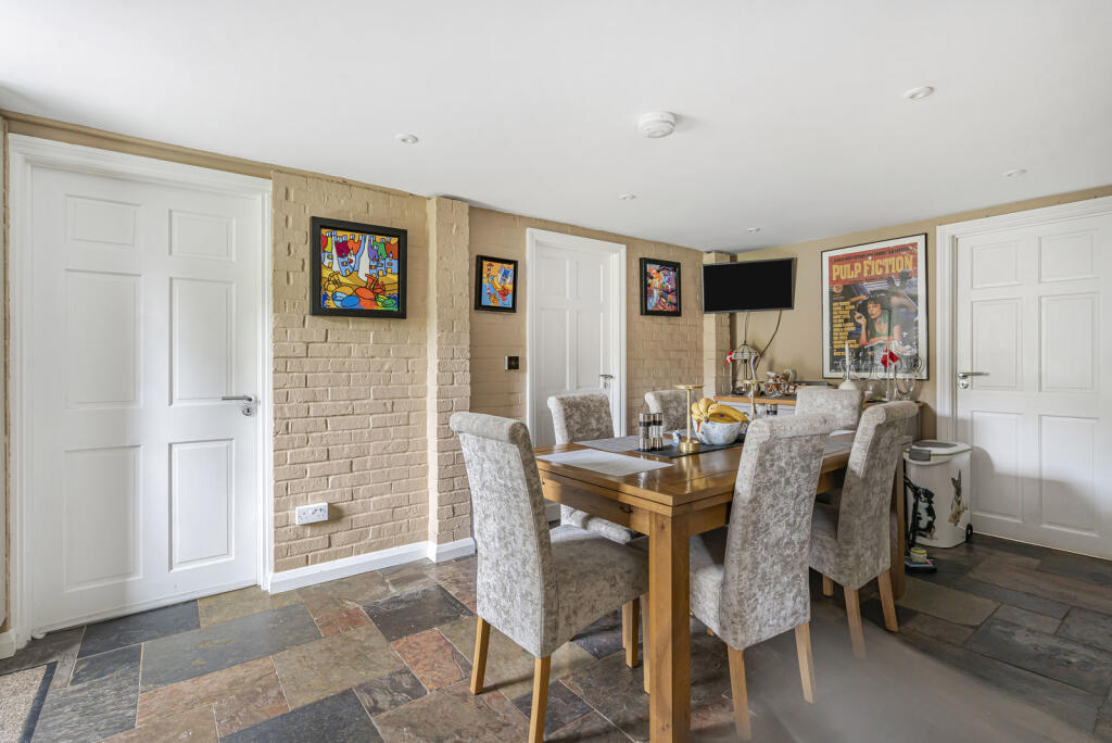 House in East Hampshire, Bucks Horn Oak, Binsted - View 4