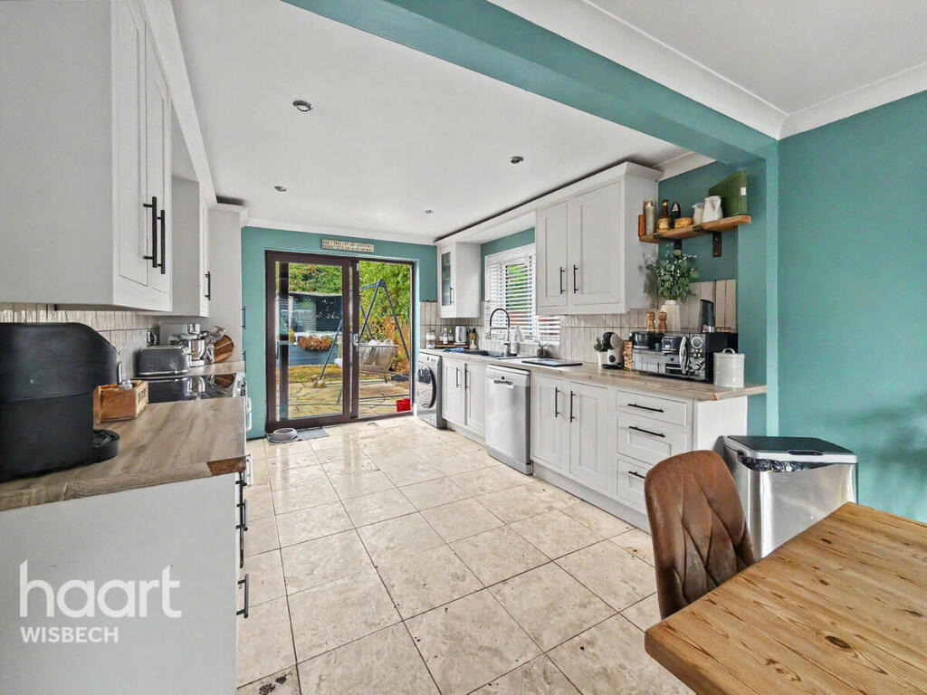 House in Peterborough - View 2