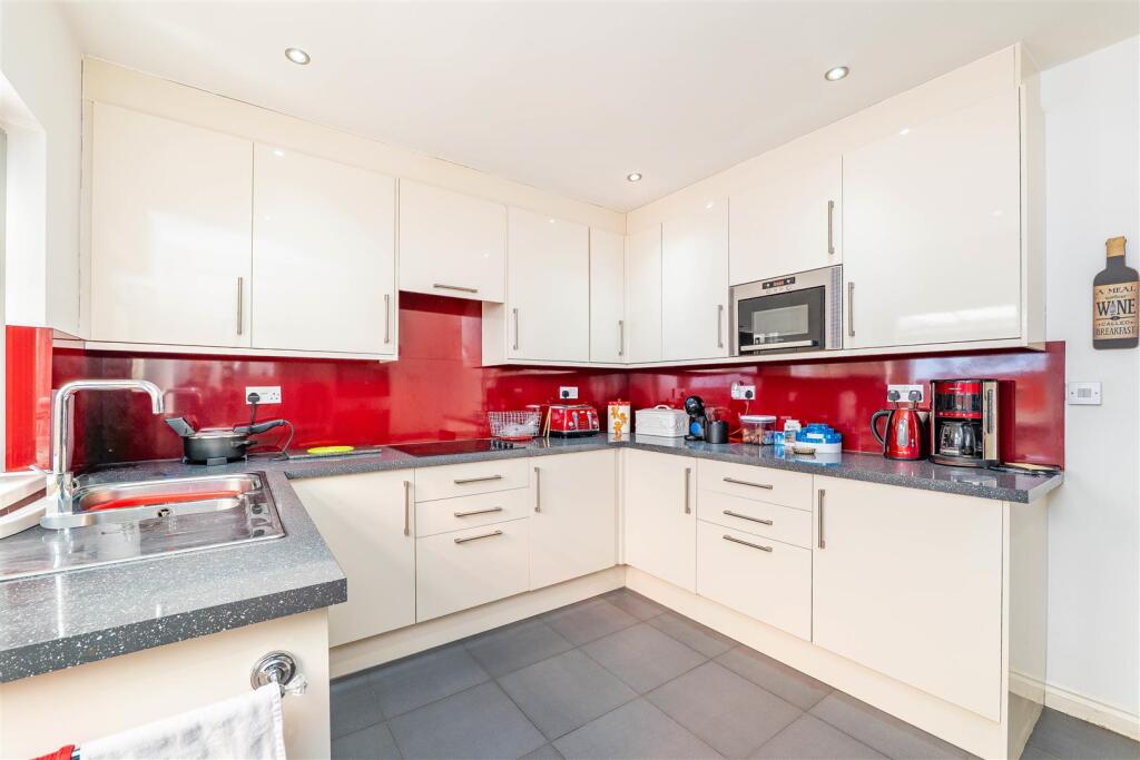 Baytree Road, Clayton-Le-Woods, Chorley - View 5
