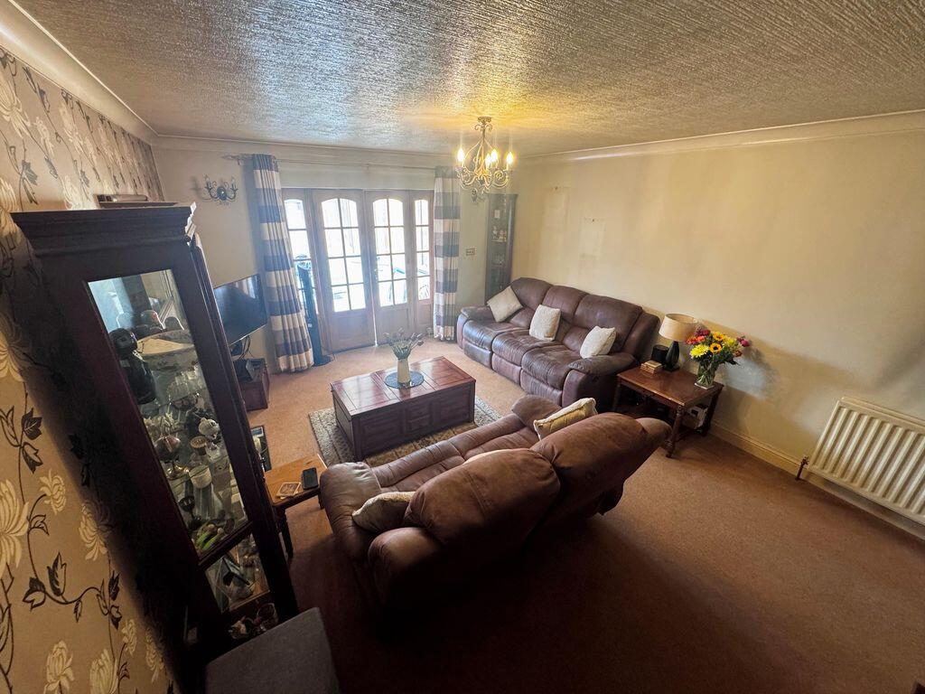House in London - View 6