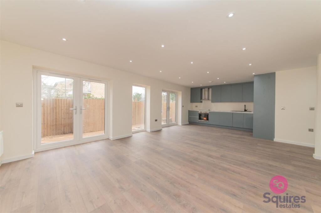 Main image of property: Flat 2, Rama Court, 114a Station Road, London N1 1QE