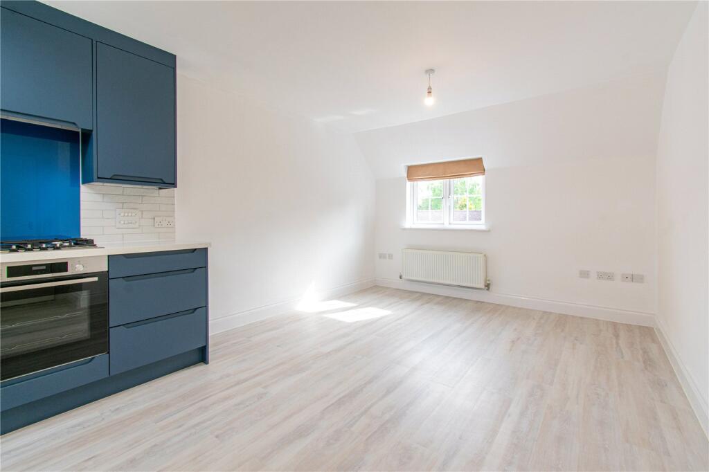 Sandstone Grove, Hermitage, Thatcham, Berkshire, RG18 photo 4