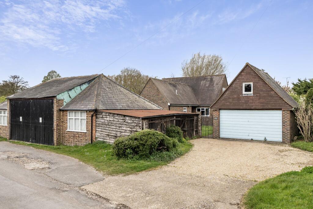 House in Chichester, Southbourne - View 4