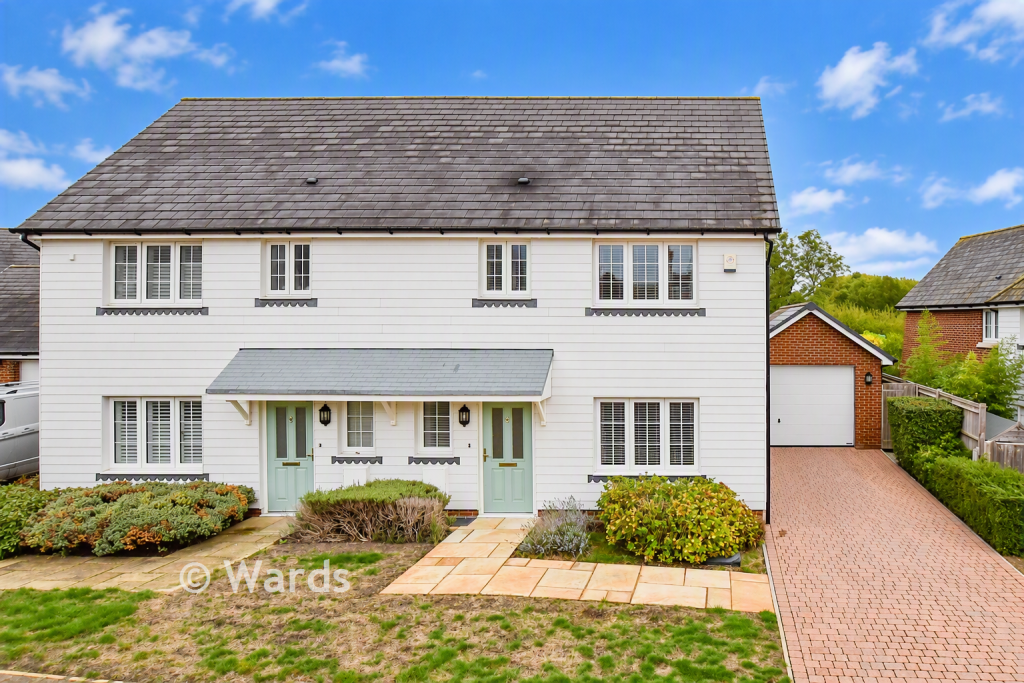 3-bed semi-detached on Greensand Meadow, Sutton Valence, Maidstone, Kent, £450,000