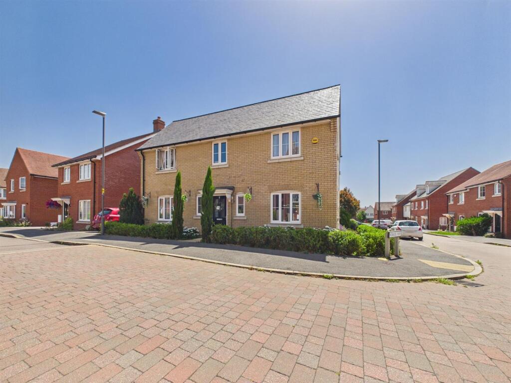 Main image of property: Merryweather Street, Berryfields, Aylesbury