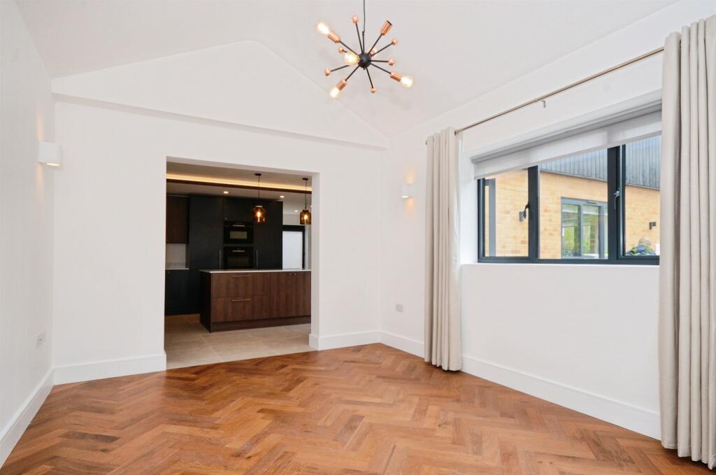 Additional image 3 of Wildwood Avenue, Bricket Wood, St. Albans