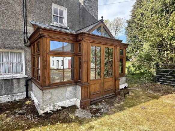 Feature Oak-Framed Entrance Porch