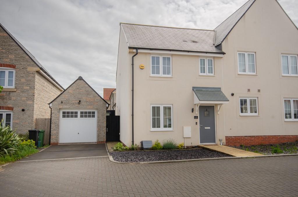 Main image of property: Cottongrass Road, Lyde Green, Bristol, BS16 7NY