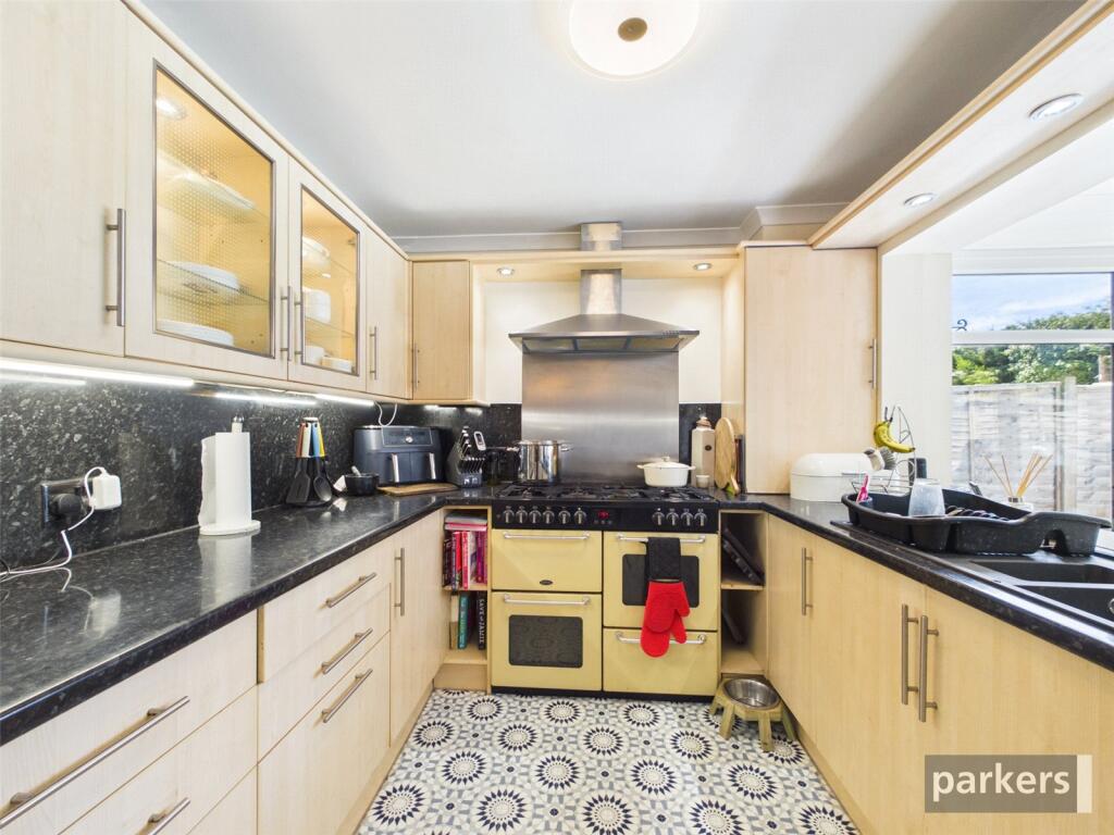 Leyburn Close, Woodley, Reading, Berkshire, RG5 - View 4