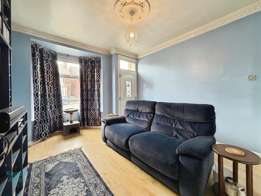 House in Worksop, Gateford - View 4