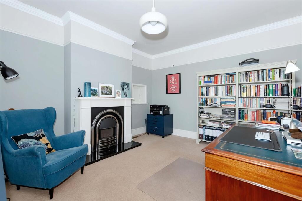 Northfield Road, Worthing photo 5