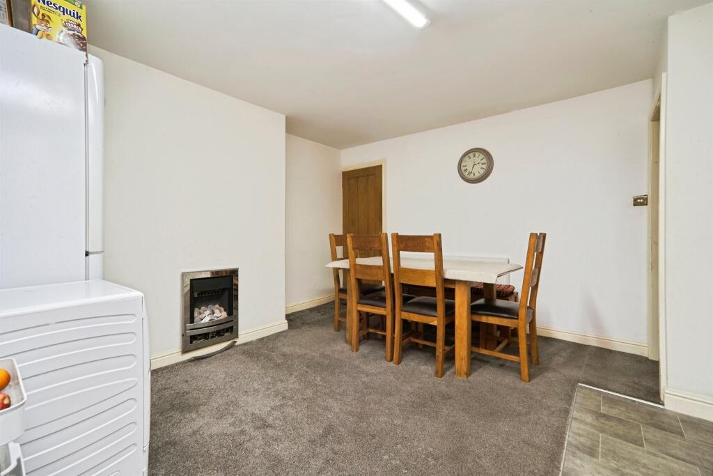 House in Bradford, West Yorkshire - View 3