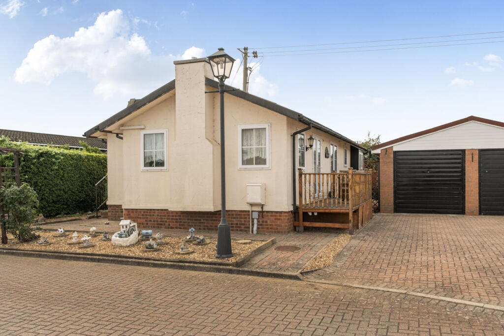 Main image of property: Clifton Park, New Road, Shefford, Bedfordshire, SG17 5SJ
