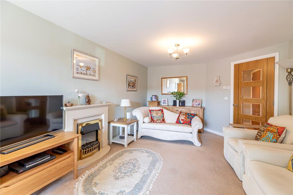 Wharf Street, Devizes, Wiltshire, SN10 photo 3