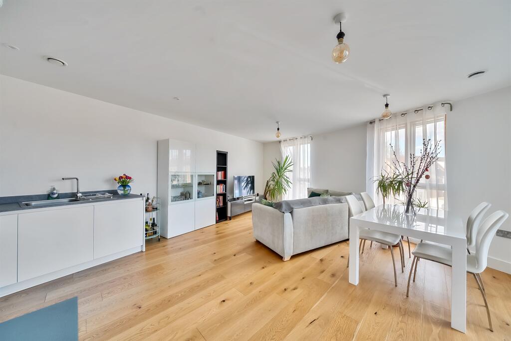 Main image of property: Cavendish Road, London
