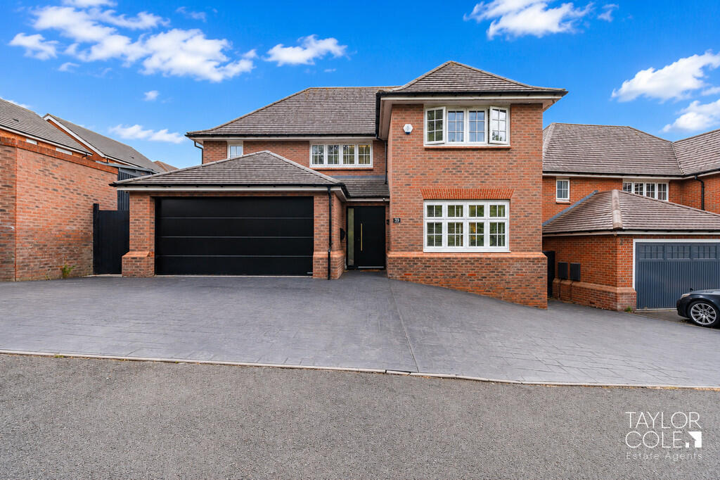 Main image of property: Wensleydale, Wilnecote