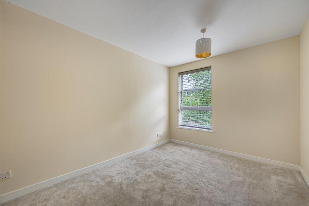 Apartment in London, Royal Borough of Greenwich - View 4