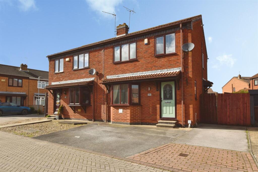 Main image of property: Skeckling Close, Burstwick