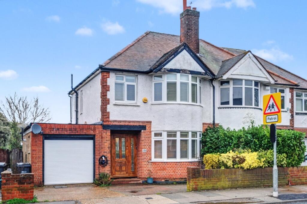 Main image of property: Gloucester Avenue, Moulsham Lodge, Chelmsford, CM2