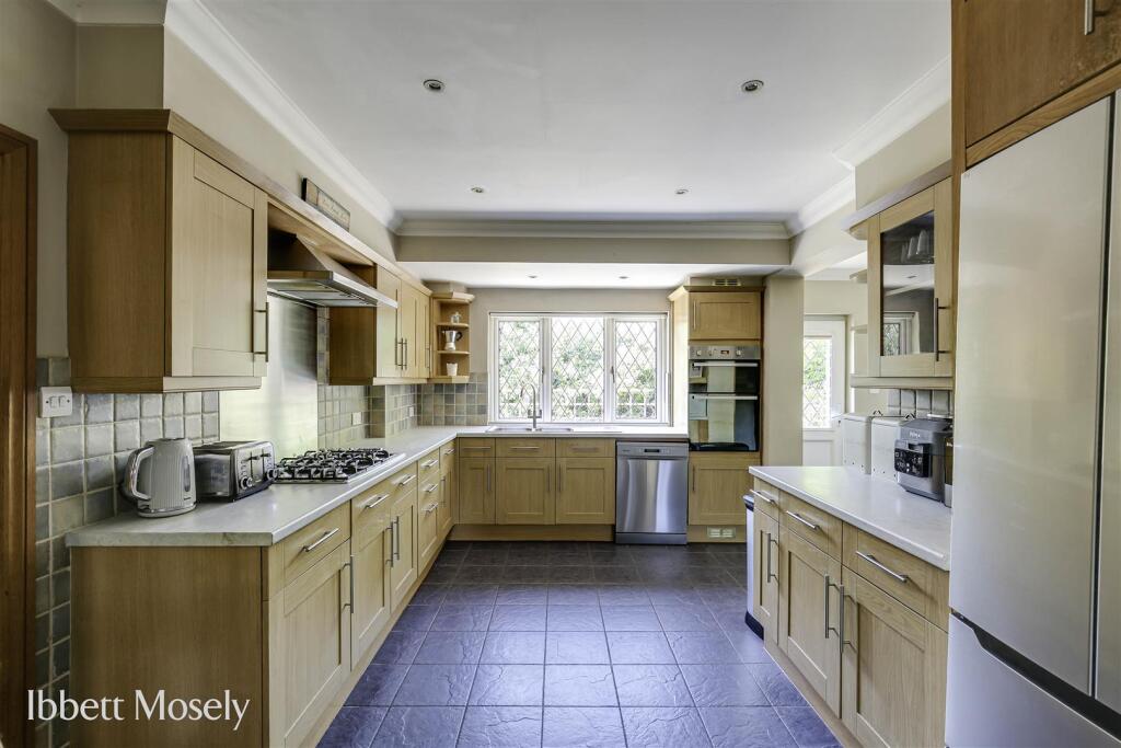 House in Tonbridge - View 4