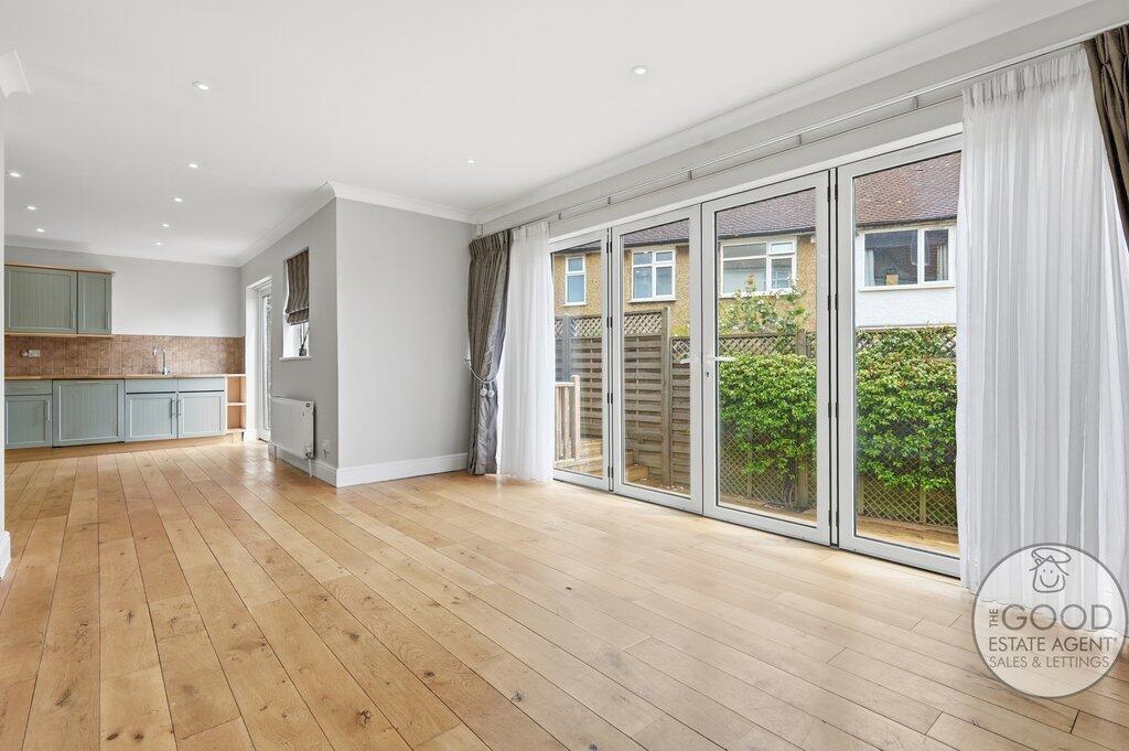 House in Epping Forest, Loughton - View 4