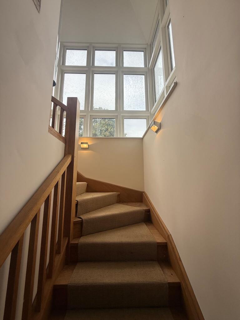 House in Stroud, Minchinhampton - More