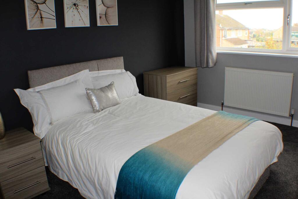 Main image of property: St Anne`s Close, Bicester, Oxfordshire, OX26