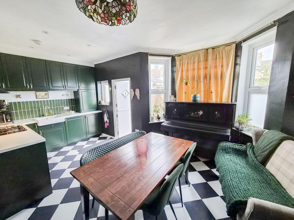 Main image of property: Southview Drive, Westcliff-On-Sea