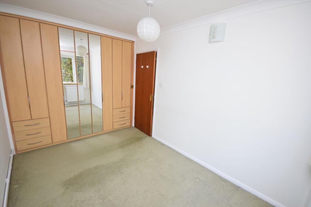 Apartment in Guildford - More