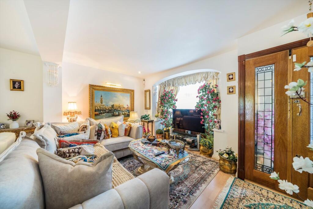 House in London, Perivale - View 2