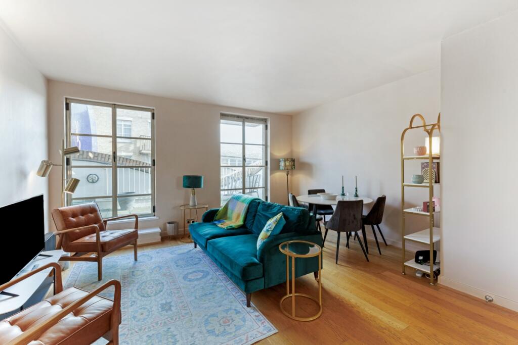 Main image of property: The Circle, Shad Thames, SE1