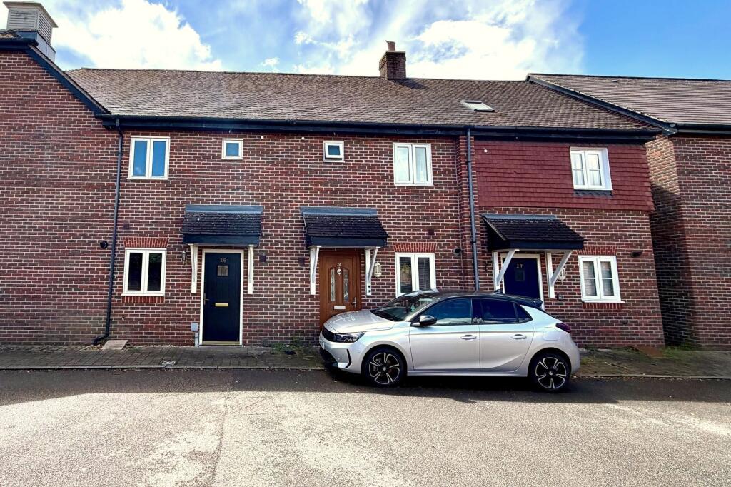 Main image of property: Holders Close, Billingshurst, RH14